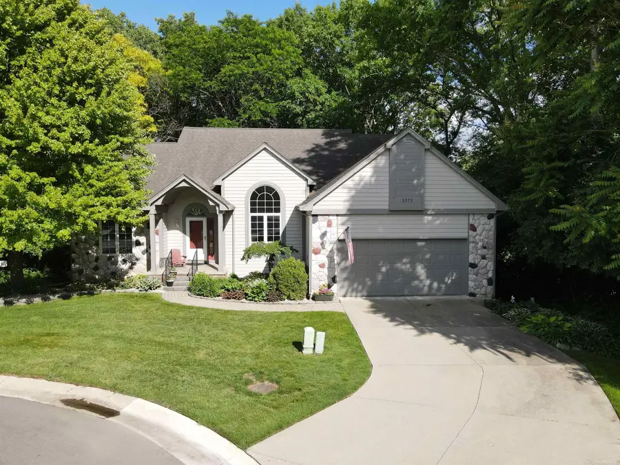 3375 Fairgrove #Unit 27, Rochester Hills, MI 48309 - #2