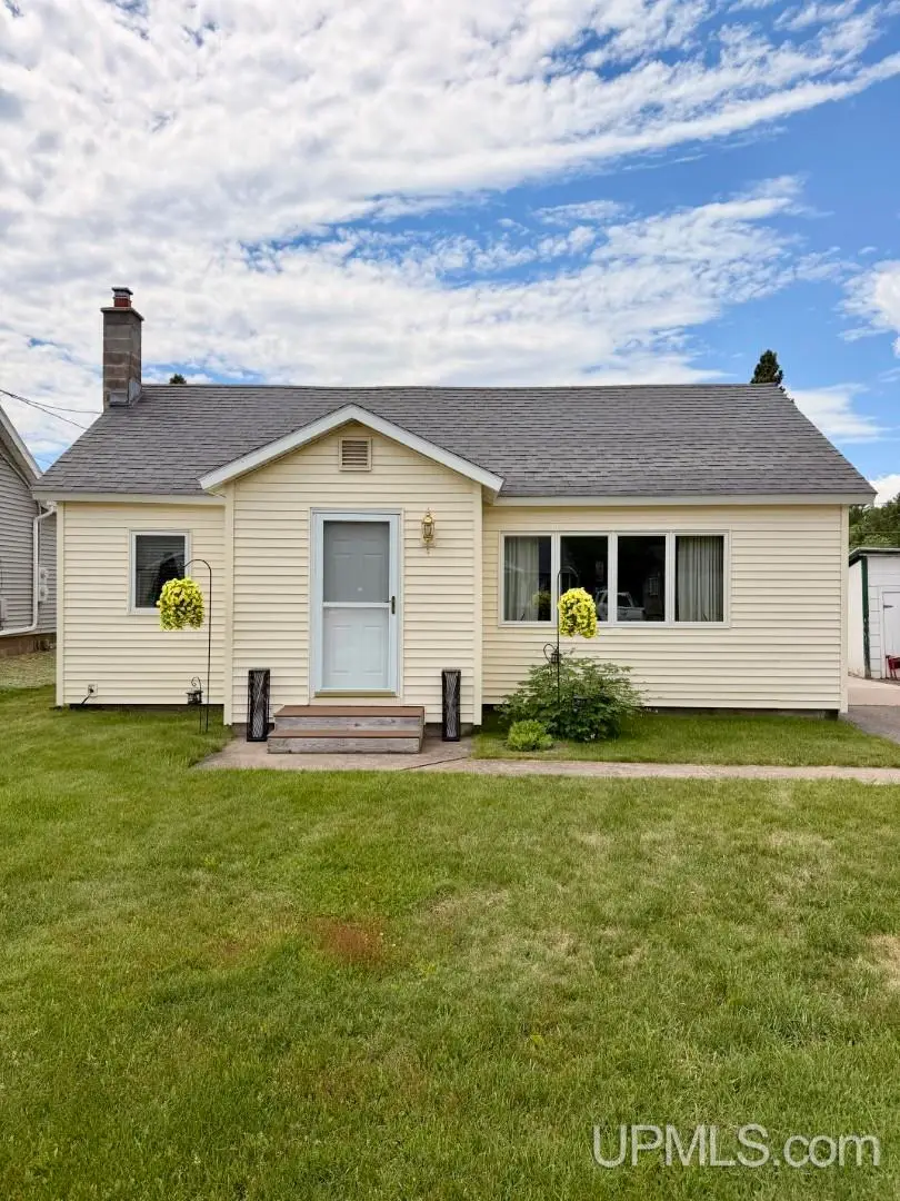 975 Cottage, Ishpeming, MI 49849 - #1