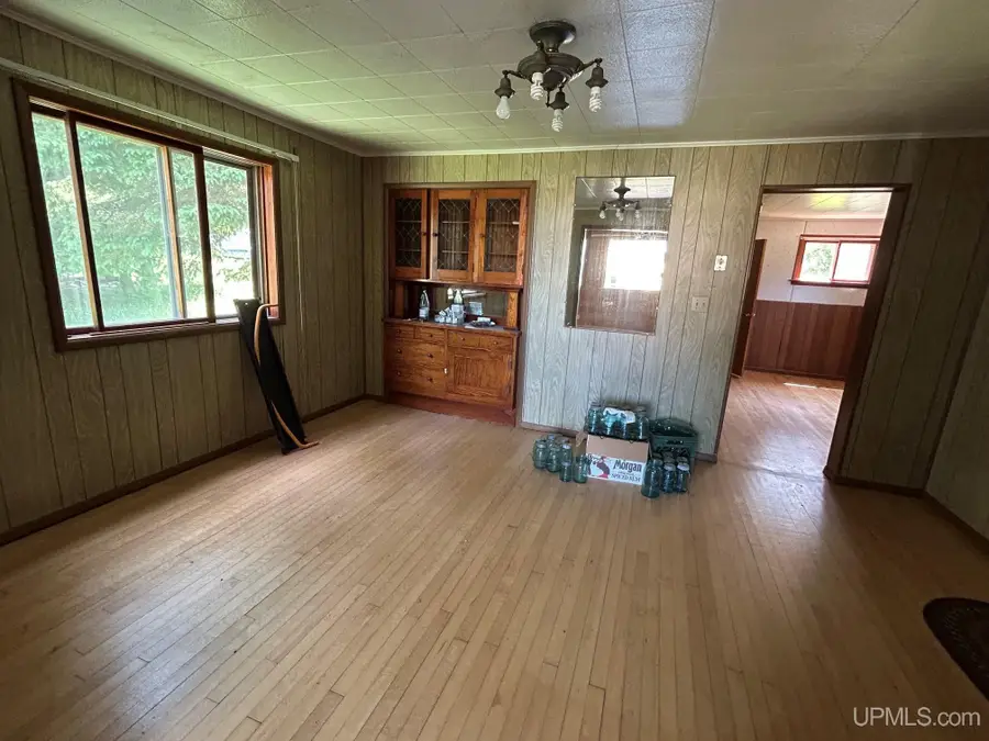 237 E Pine E Pine, Ironwood, MI 49938 - #2