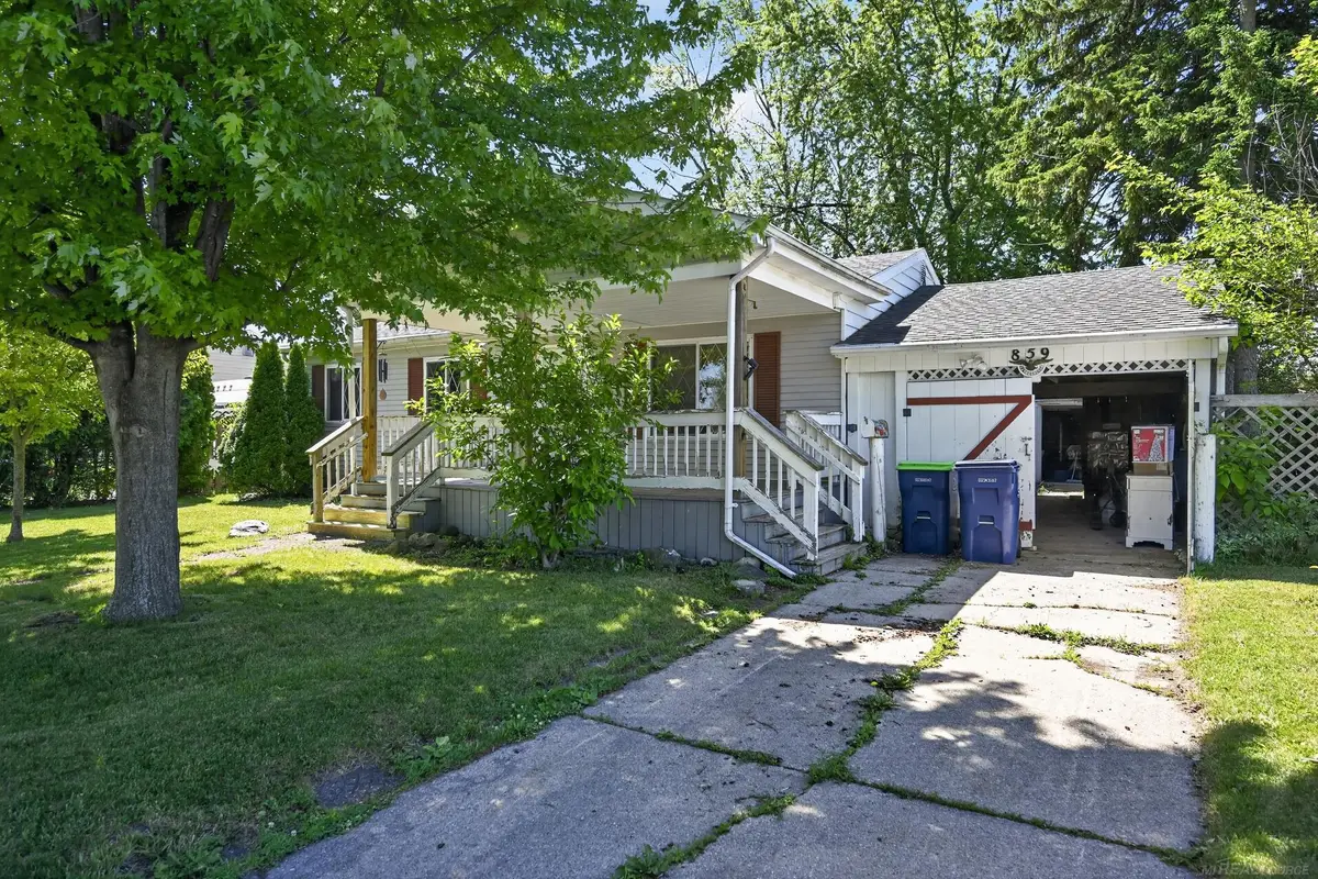 859 Edison, Saginaw, MI 48604 - #1