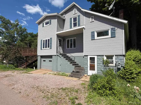 135 Cliff, Ishpeming, MI 49849