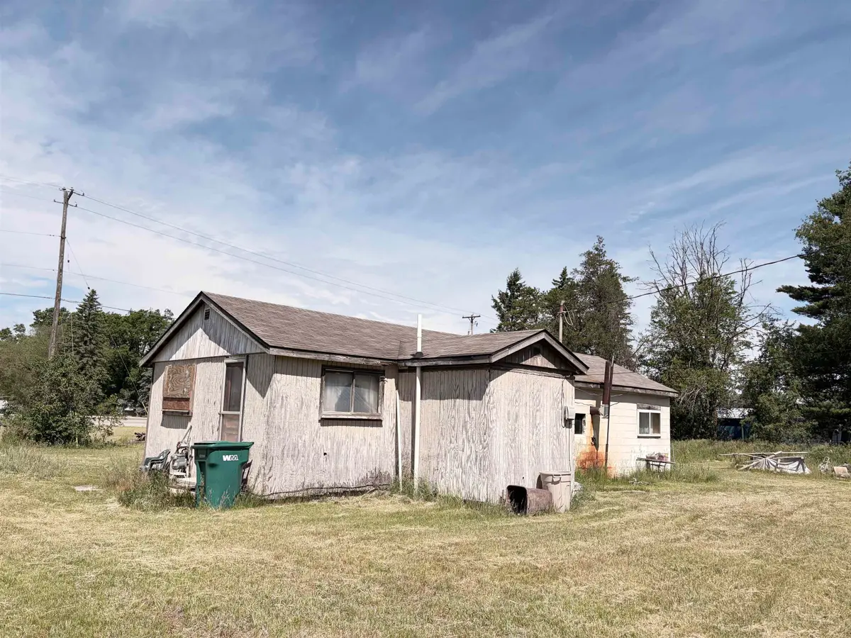 4792 N Clare, Harrison, MI 48625 - #1
