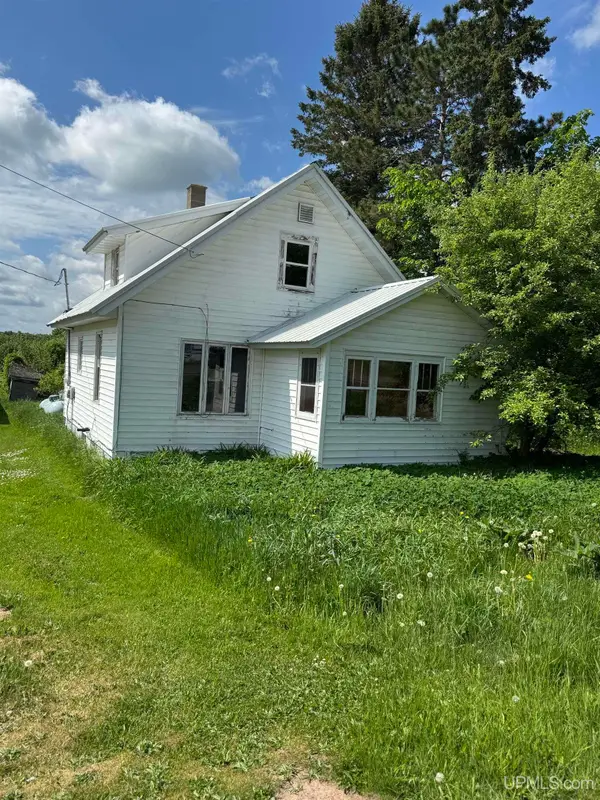 1910 Mass, Mass City, MI 49948