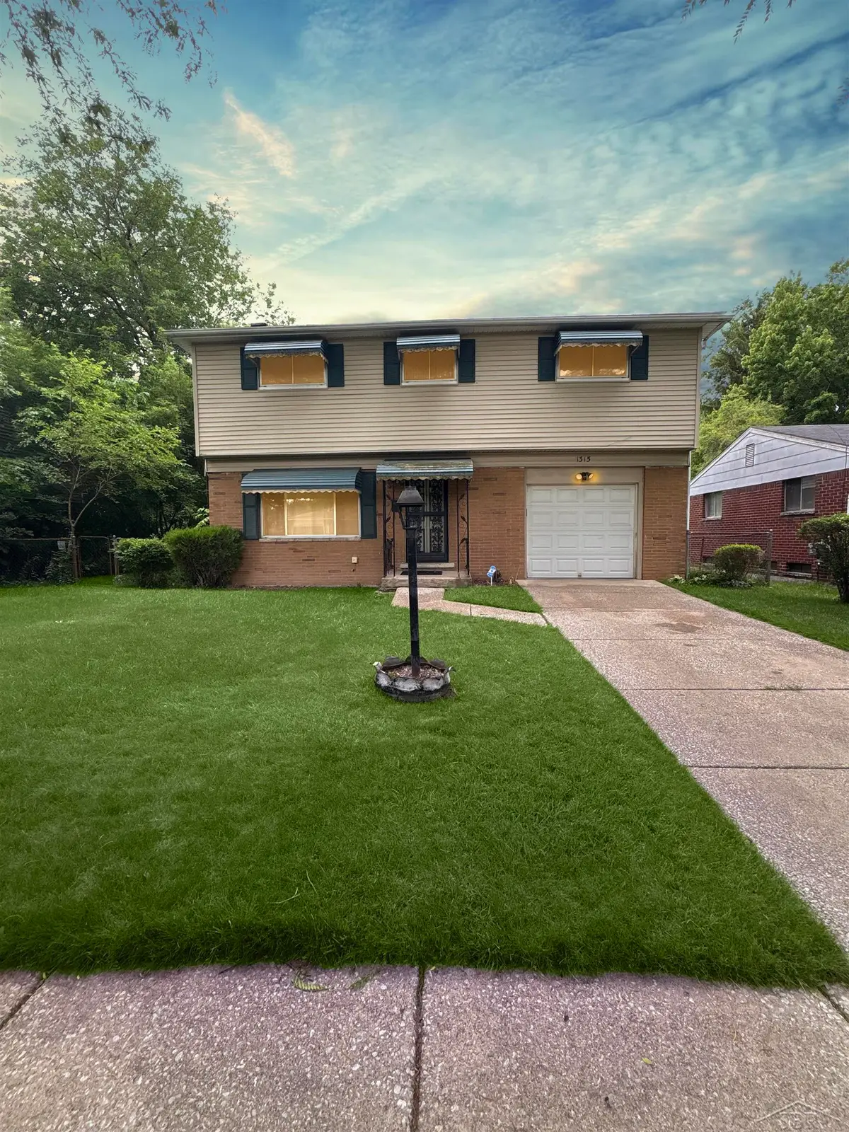 1315 Dillon, Saginaw, MI 48601 - #1