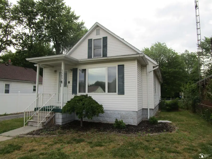 2342 Vivian, Monroe, MI 48162 - #2