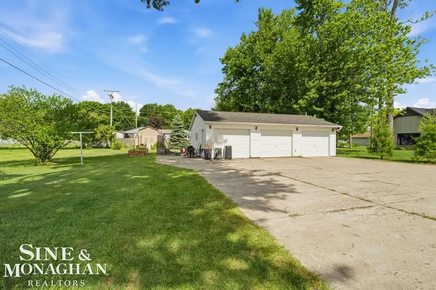 6036 River, East China, MI 48054 - #2