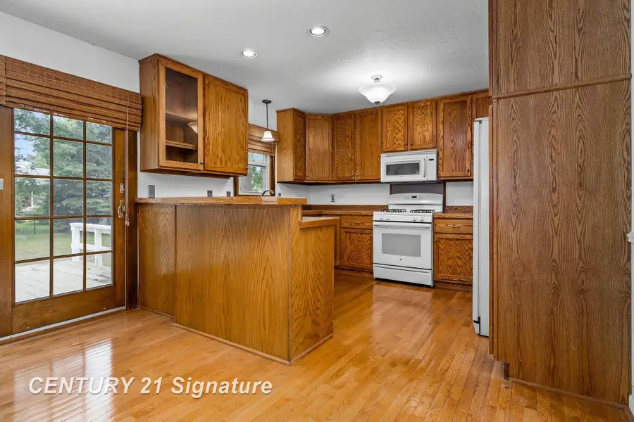 4140 Firethorn, Saginaw, MI 48603 - #3