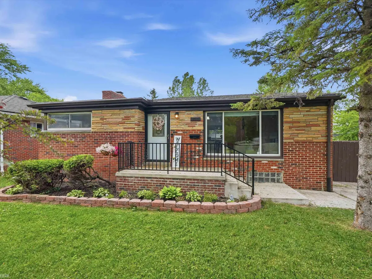 22245 Raymond, Saint Clair Shores, MI 48082 - #1