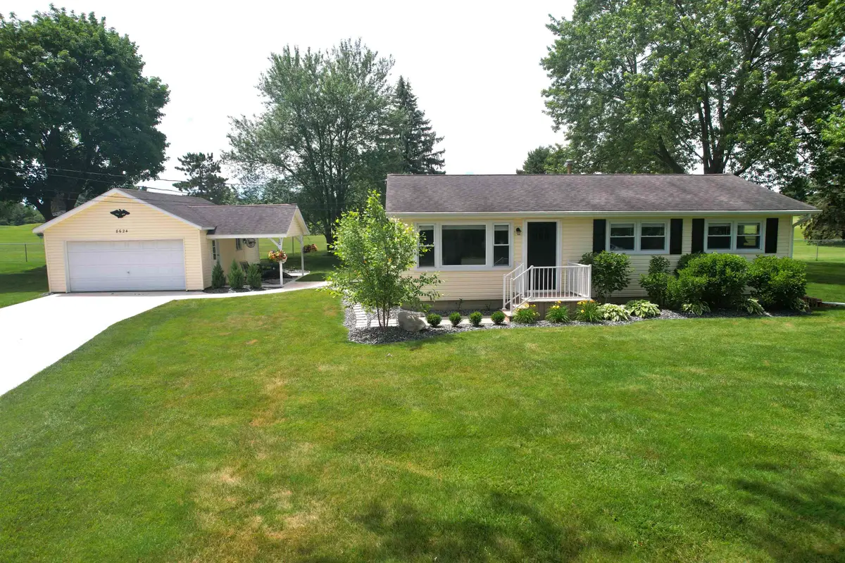 8624 E Monroe, Durand, MI 48429 - #1