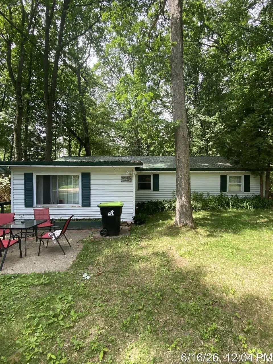 1021 Pocahontas, Harrison, MI 48625 - #1