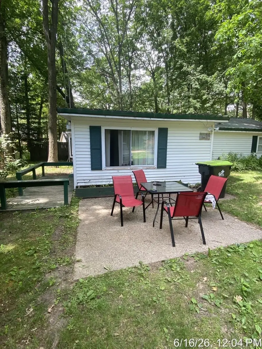 1021 Pocahontas, Harrison, MI 48625 - #3
