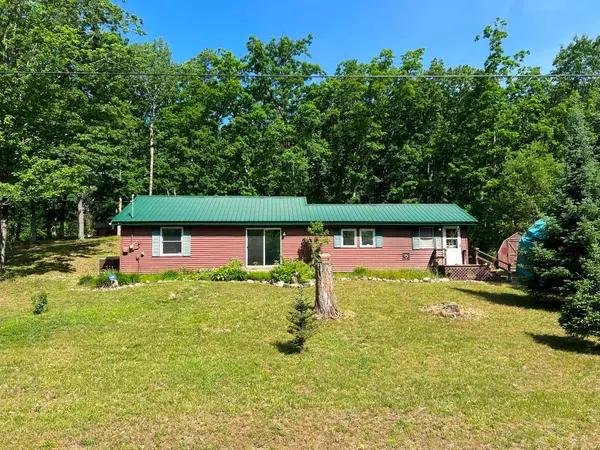 305 N Beverly, Harrison, MI 48625