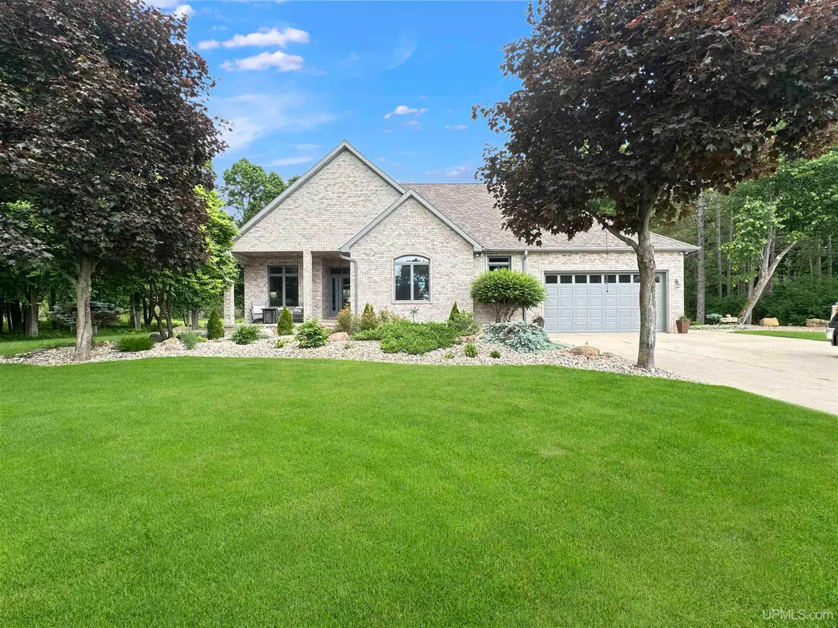 9045 N.3, Gladstone, MI 49837 - #1