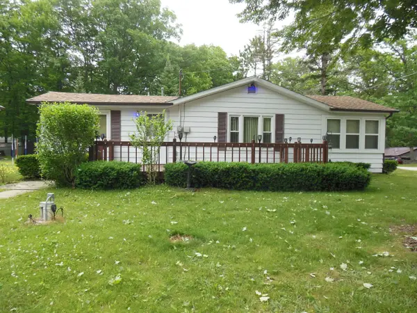 501 Lansing, Harrison, MI 48625
