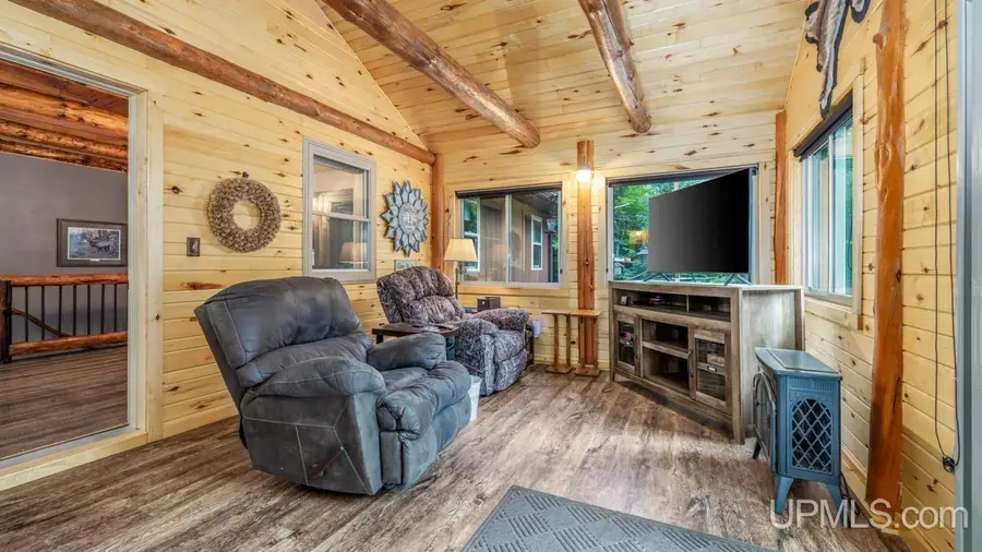 4742 Old County D, Commonwealth, WI 54121 - #2