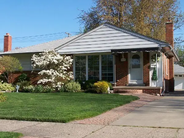 21209 Erben, Saint Clair Shores, MI 48081