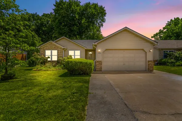 33936 Beaconsfield, Clinton Township, MI 48035