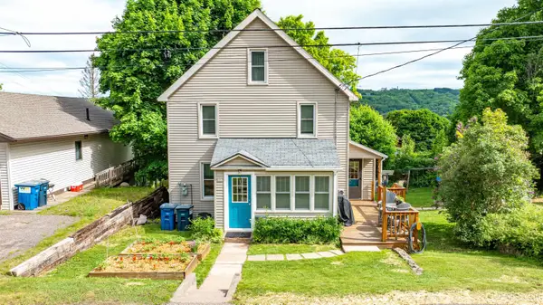 606 W Calverley, Houghton, MI 49931
