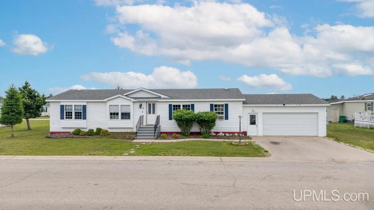 1620 Willow Creek #2, Escanaba, MI 49829 - #1