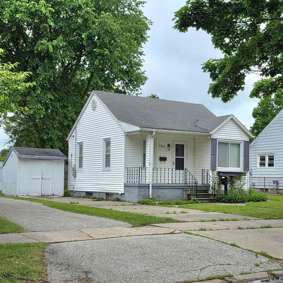 706 Oak, Essexville, MI 48732 - #3