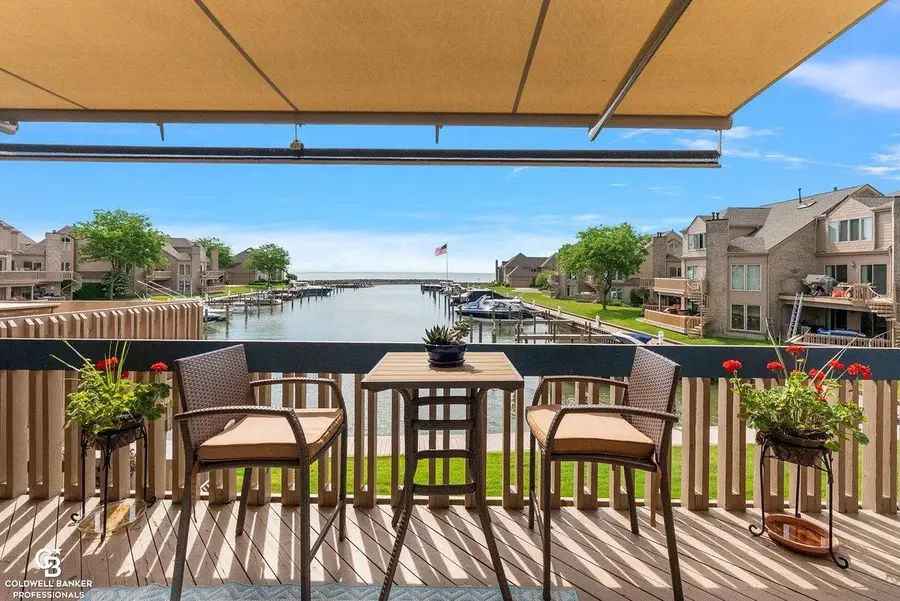 26031 N Harbour Pointe Dr N #UNIT 9, Harrison Township, MI 48045 - #3