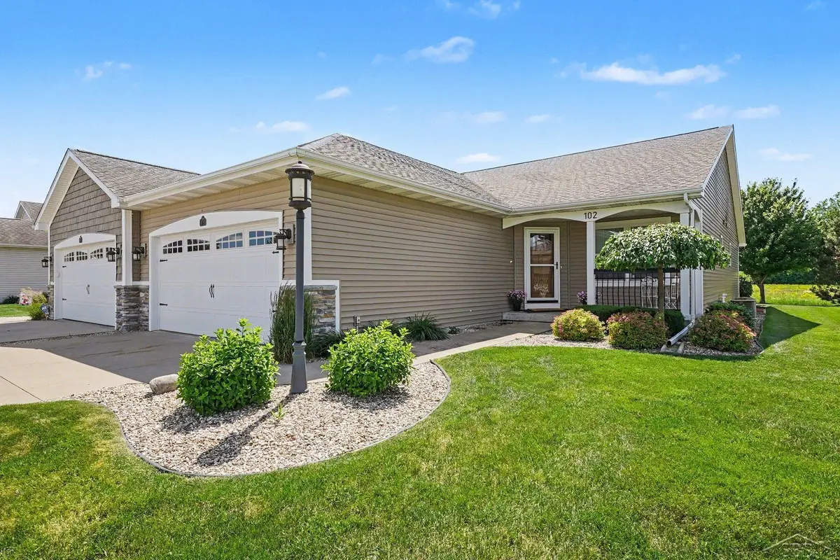 102 Tuscany, Saginaw, MI 48603 - #1