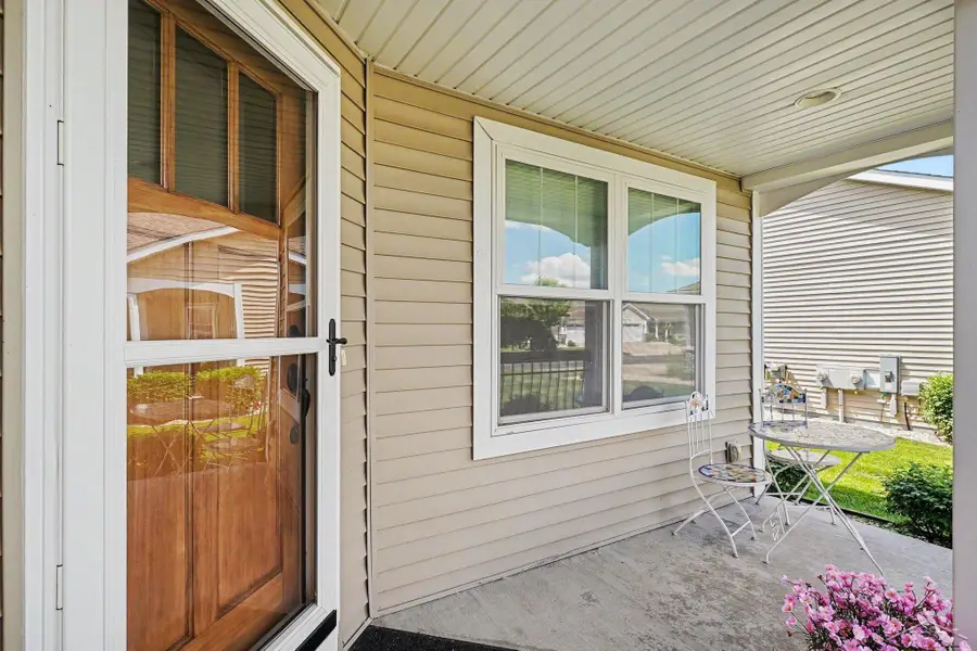 102 Tuscany, Saginaw, MI 48603 - #3