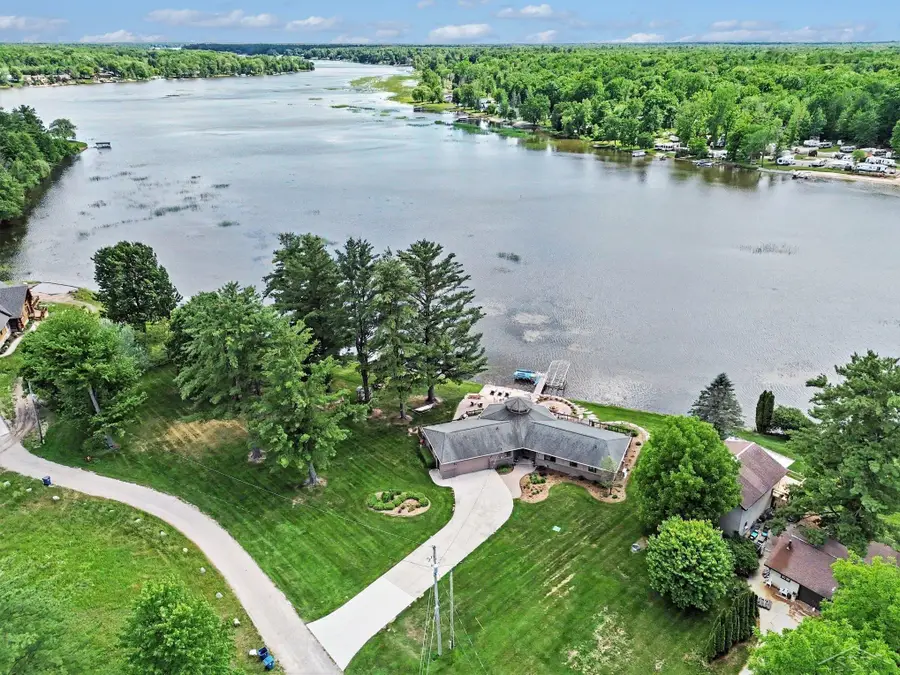 4991 N Pointe, Sanford, MI 48657 - #2