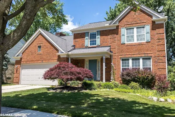 199 Saxon, Rochester Hills, MI 48307