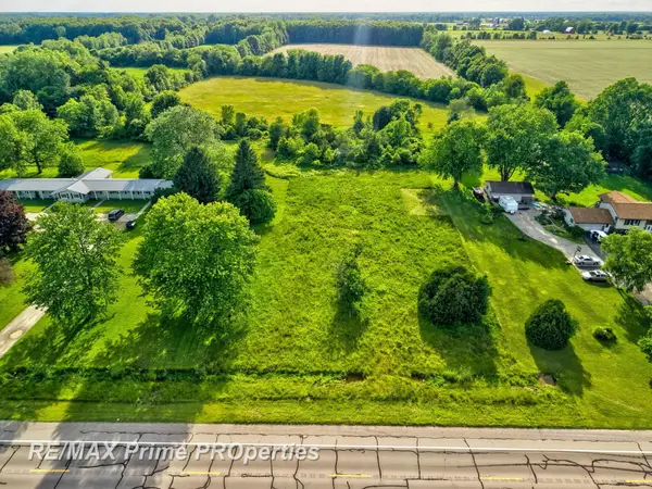 00 Oakley, Chesaning, MI 48616