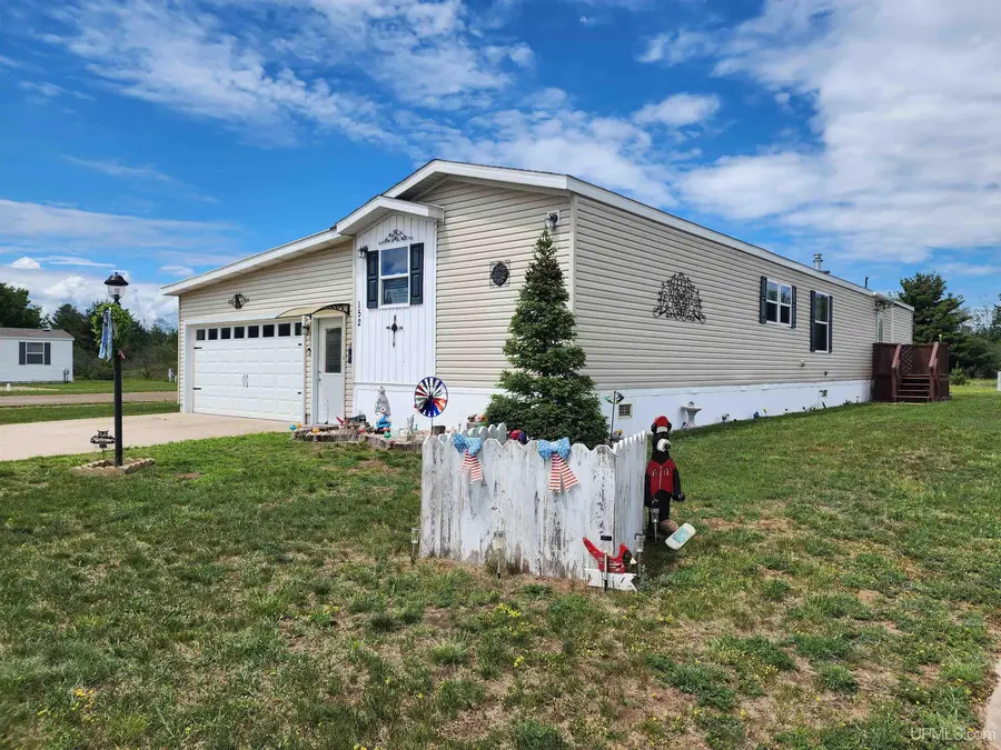1620 Willow Creek Lot 152, Escanaba, MI 49829 - #3