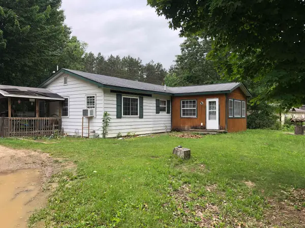6090 Silver Lake, Lake, MI 48632