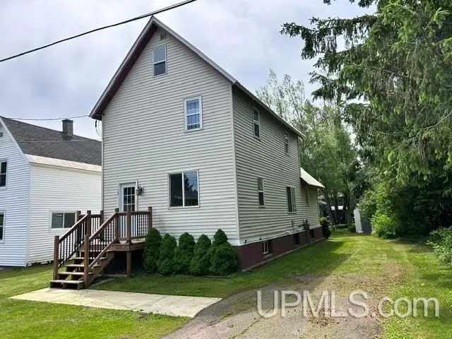 19 5th, South Range, MI 49963 - #1