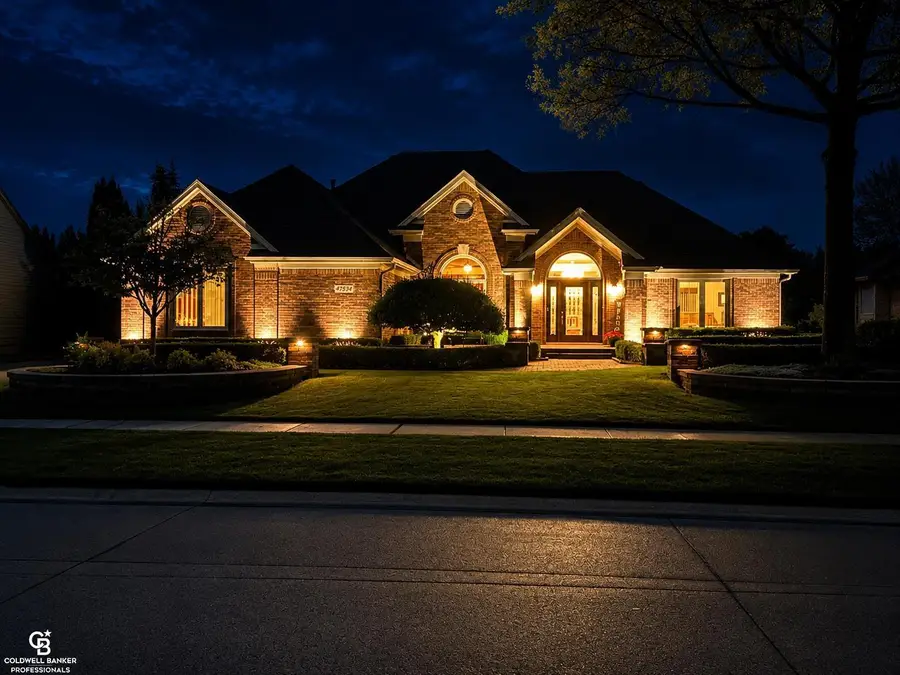 47351 Bobwhite, Shelby, MI 48315 - #2