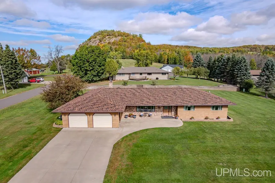 1002 E Gold, Bessemer, MI 49911 - #2
