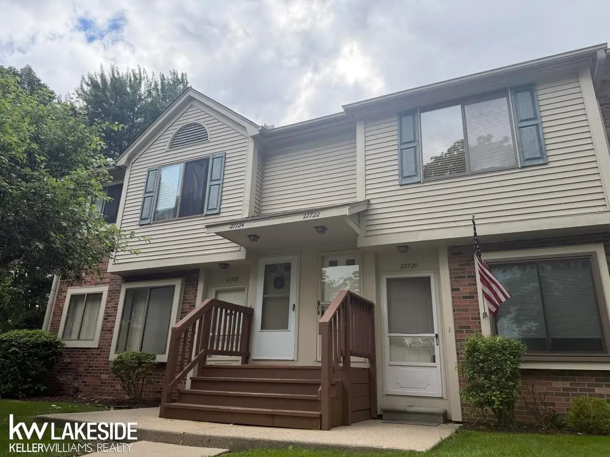 27722 Harrison Woods, Harrison Township, MI 48045 - #1