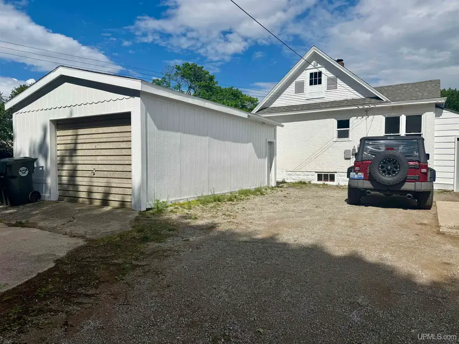 219 N 20th, Escanaba, MI 49829 - #2