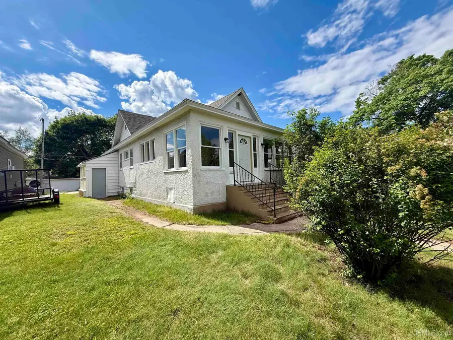 219 N 20th, Escanaba, MI 49829 - #3