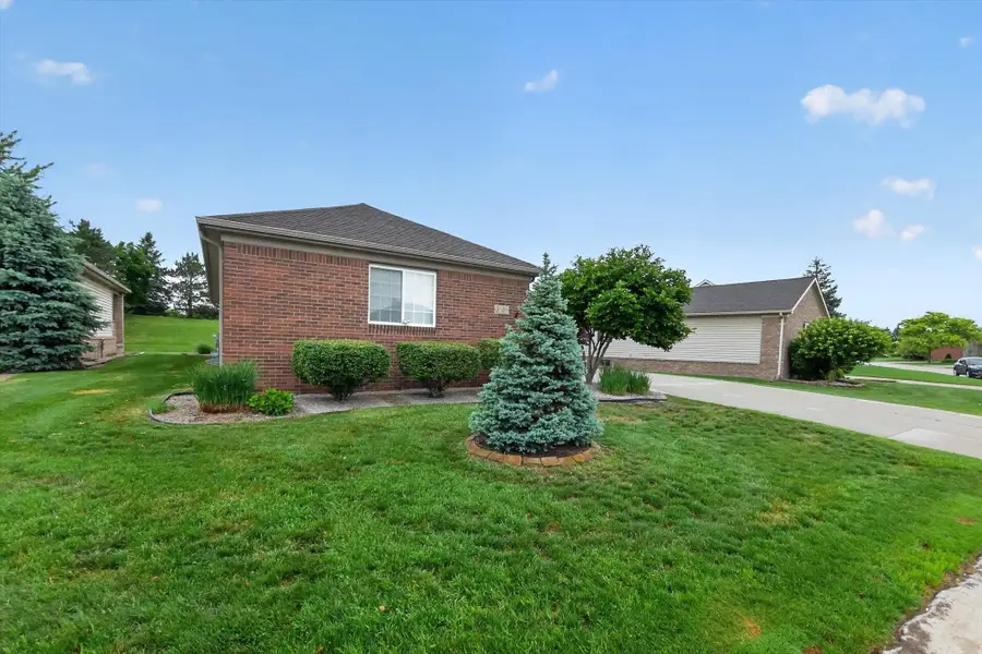 3629 New Boston, Sterling Heights, MI 48314 - #2