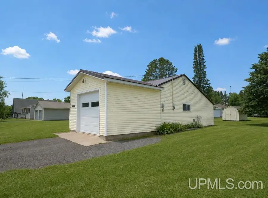 502 Birch, Bergland, MI 49910 - #3