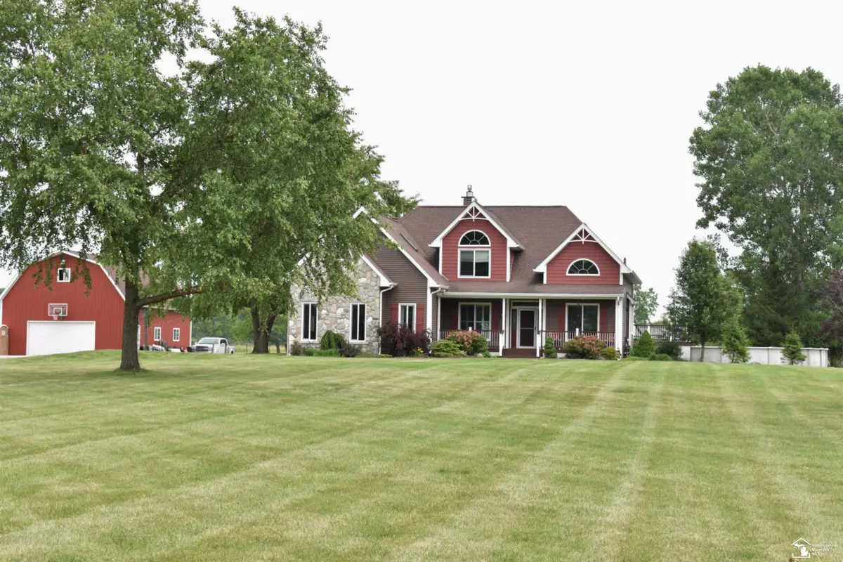 13310 Armstrong, South Rockwood, MI 48179 - #1
