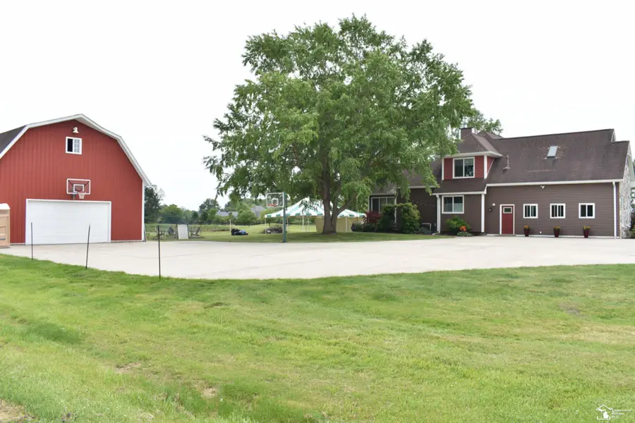 13310 Armstrong, South Rockwood, MI 48179 - #3