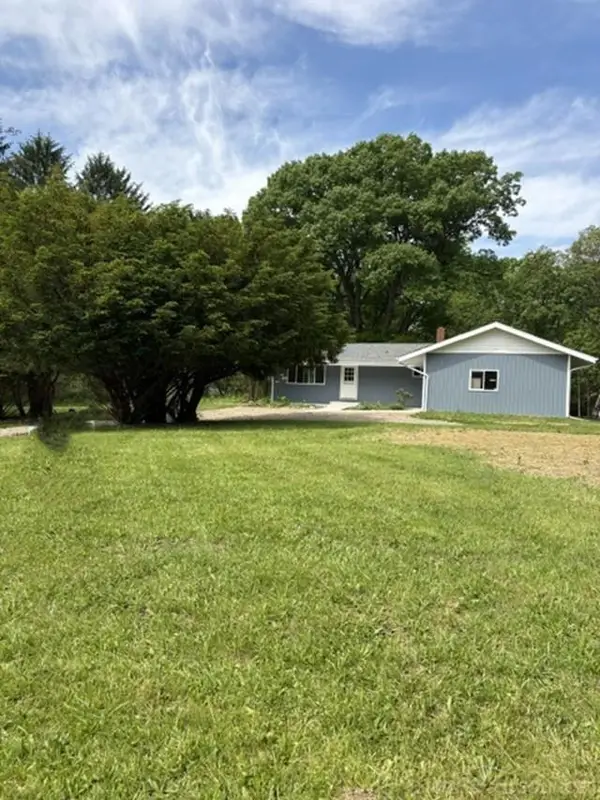 4639 17 Mile, Tekonsha, MI 49092