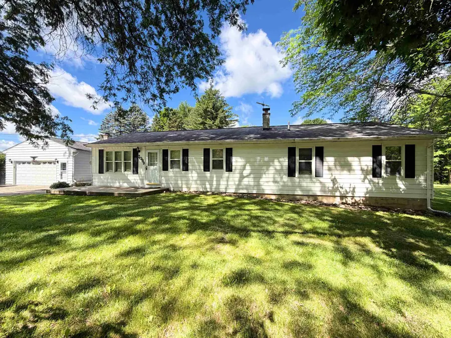 7099 N Henderson, Davison, MI 48423 - #2