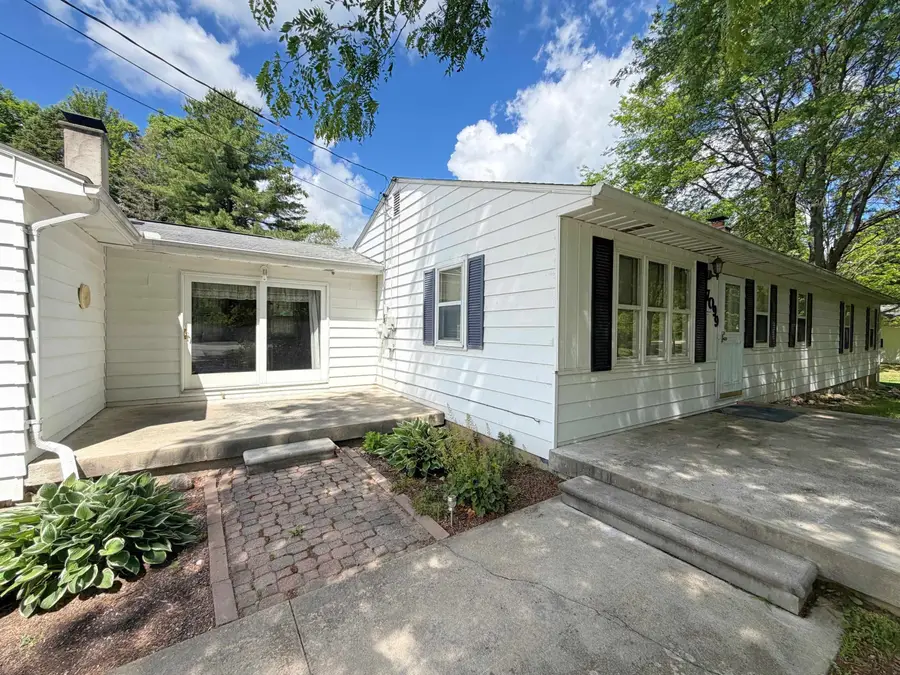 7099 N Henderson, Davison, MI 48423 - #3