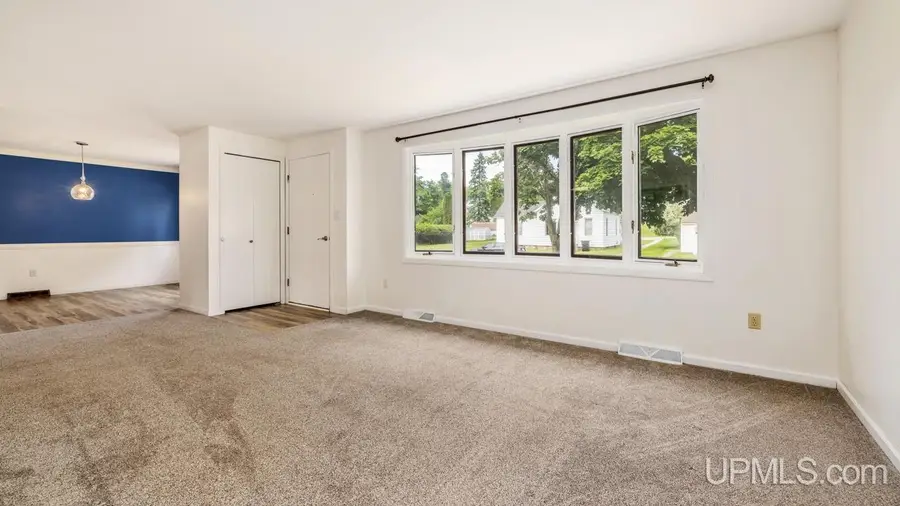 809 W Hughitt, Iron Mountain, MI 49801 - #3