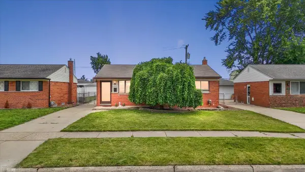 15650 Flanagan, Roseville, MI 48066