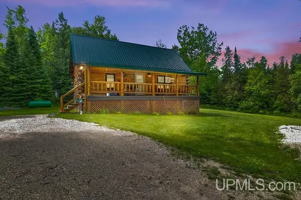W5649 W Third, Hermansville, MI 49847