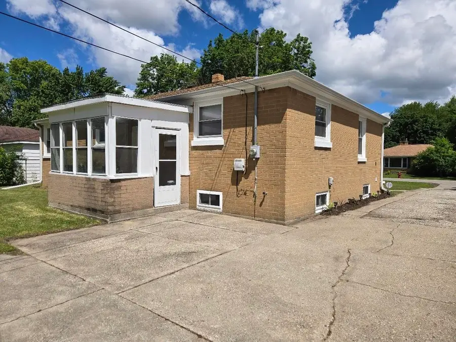 549 Pioneer, Saginaw, MI 48604 - #2