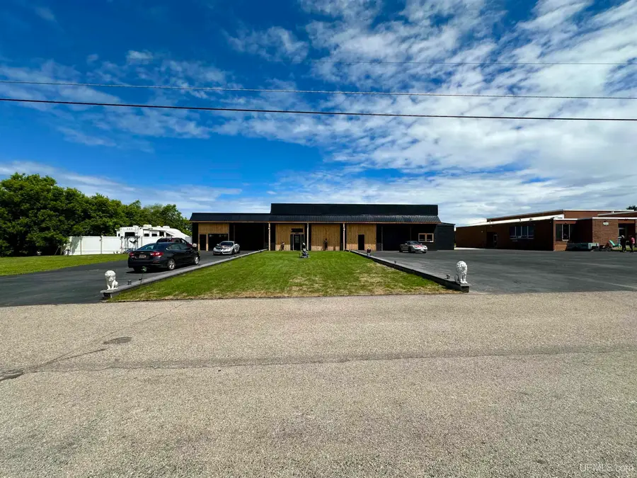 3910 20th, Escanaba, MI 49837 - #2
